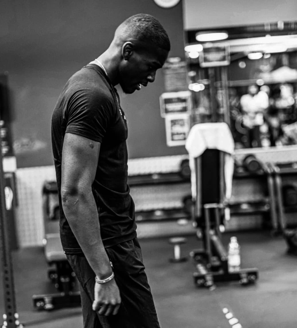 Yann Bazika — Coach Atlas Fitness dans une salle de sport